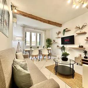  Apartment A 2 Passi Dal Duomo Con Parcheggio E 3 Italy